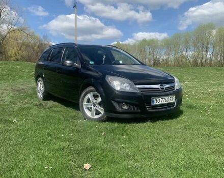 Черный Опель Астра, объемом двигателя 1.69 л и пробегом 250 тыс. км за 6500 $, фото 3 на Automoto.ua