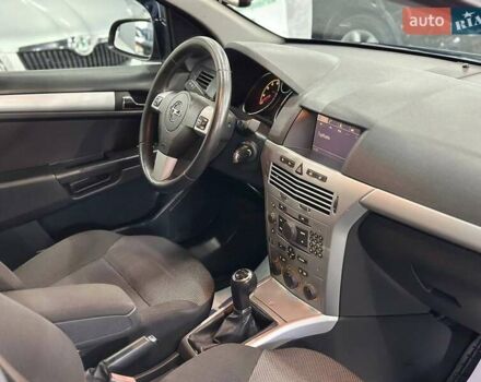 Черный Опель Астра, объемом двигателя 1.6 л и пробегом 186 тыс. км за 6799 $, фото 17 на Automoto.ua