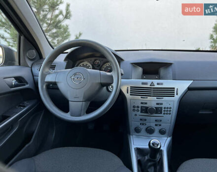 Черный Опель Астра, объемом двигателя 1.4 л и пробегом 242 тыс. км за 4450 $, фото 48 на Automoto.ua