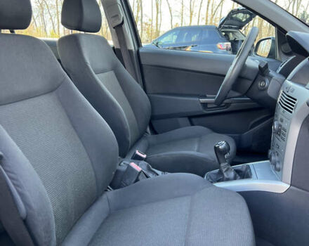 Черный Опель Астра, объемом двигателя 1.4 л и пробегом 242 тыс. км за 4450 $, фото 46 на Automoto.ua