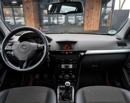 Черный Опель Астра, объемом двигателя 1.6 л и пробегом 247 тыс. км за 6299 $, фото 17 на Automoto.ua