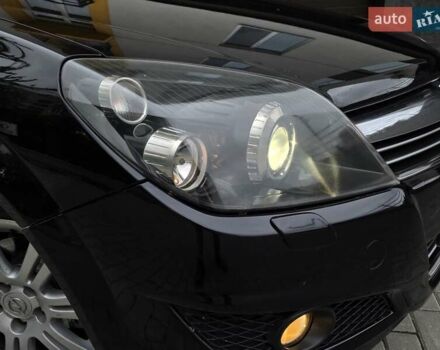 Черный Опель Астра, объемом двигателя 1.7 л и пробегом 224 тыс. км за 5650 $, фото 16 на Automoto.ua