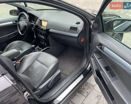 Чорний Опель Астра, об'ємом двигуна 1.6 л та пробігом 243 тис. км за 5950 $, фото 18 на Automoto.ua