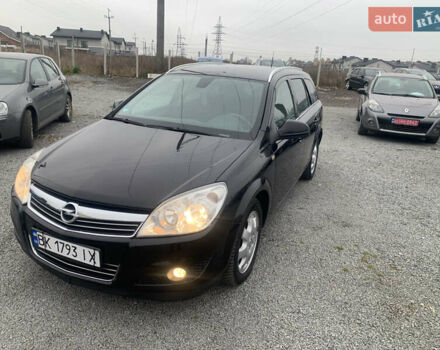 Черный Опель Астра, объемом двигателя 1.6 л и пробегом 232 тыс. км за 5500 $, фото 2 на Automoto.ua