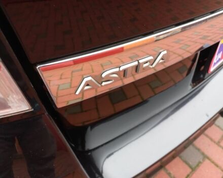 Черный Опель Астра, объемом двигателя 1.8 л и пробегом 200 тыс. км за 5750 $, фото 9 на Automoto.ua