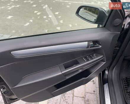 Чорний Опель Астра, об'ємом двигуна 1.6 л та пробігом 243 тис. км за 5950 $, фото 15 на Automoto.ua