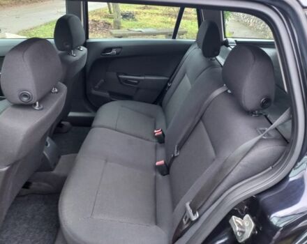 Черный Опель Астра, объемом двигателя 1.8 л и пробегом 200 тыс. км за 5750 $, фото 20 на Automoto.ua