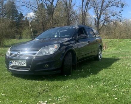 Черный Опель Астра, объемом двигателя 1.69 л и пробегом 250 тыс. км за 6500 $, фото 4 на Automoto.ua