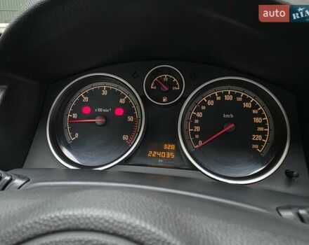 Черный Опель Астра, объемом двигателя 1.7 л и пробегом 224 тыс. км за 5650 $, фото 36 на Automoto.ua