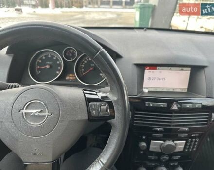 Чорний Опель Астра, об'ємом двигуна 1.6 л та пробігом 277 тис. км за 4700 $, фото 5 на Automoto.ua