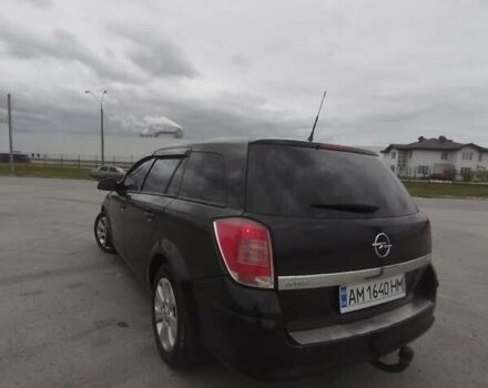 Черный Опель Астра, объемом двигателя 1.25 л и пробегом 325 тыс. км за 4699 $, фото 2 на Automoto.ua
