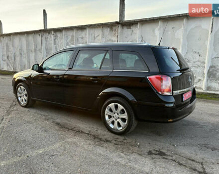 Черный Опель Астра, объемом двигателя 1.6 л и пробегом 217 тыс. км за 6200 $, фото 4 на Automoto.ua