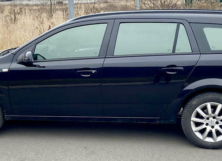 Черный Опель Астра, объемом двигателя 1.8 л и пробегом 200 тыс. км за 6999 $, фото 8 на Automoto.ua