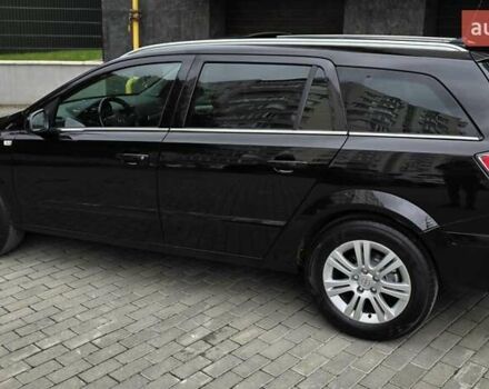 Черный Опель Астра, объемом двигателя 1.7 л и пробегом 224 тыс. км за 5650 $, фото 5 на Automoto.ua