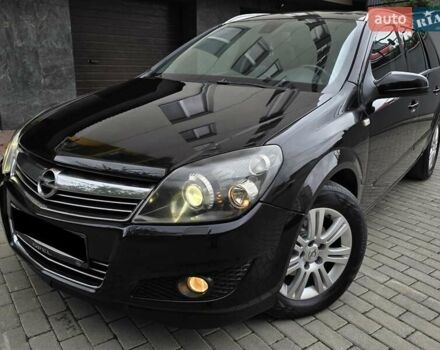 Черный Опель Астра, объемом двигателя 1.7 л и пробегом 224 тыс. км за 5650 $, фото 1 на Automoto.ua