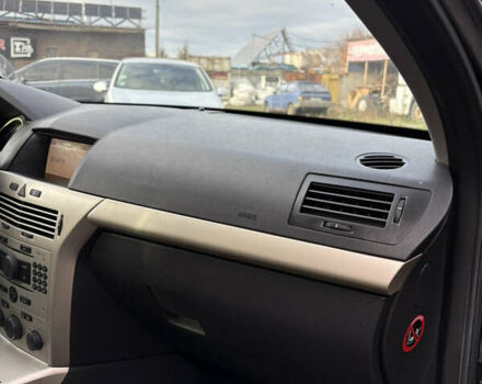 Опель Астра 2009 у Белой Церкве на Automoto.ua Чорний Опель Астра, об'ємом двигуна 1.6 л та пробігом 240 тис. км за 5900 $, фото 51 на Automoto.ua