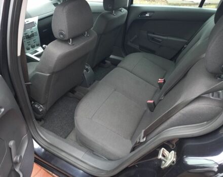 Черный Опель Астра, объемом двигателя 1.8 л и пробегом 200 тыс. км за 5750 $, фото 21 на Automoto.ua