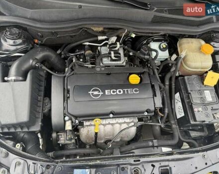 Черный Опель Астра, объемом двигателя 1.6 л и пробегом 240 тыс. км за 5550 $, фото 17 на Automoto.ua