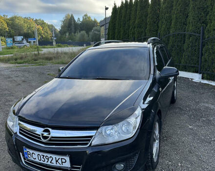 Чорний Опель Астра, об'ємом двигуна 1.69 л та пробігом 240 тис. км за 5300 $, фото 2 на Automoto.ua