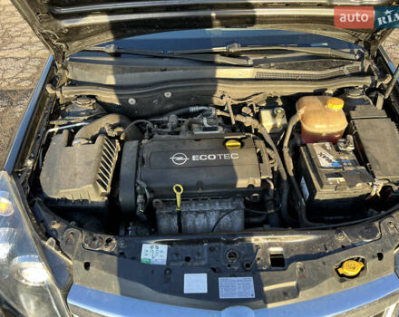 Опель Астра 2009 в Тернополе на Automoto.ua Черный Опель Астра, объемом двигателя 1.6 л и пробегом 261 тыс. км за 5600 $, фото 28 на Automoto.ua