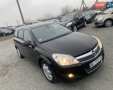 Черный Опель Астра, объемом двигателя 1.6 л и пробегом 232 тыс. км за 5500 $, фото 4 на Automoto.ua