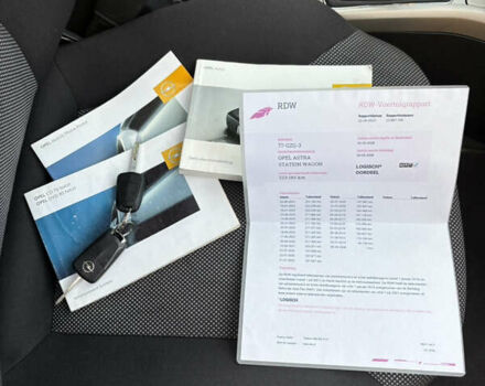 Опель Астра 2009 в Белой Церкве на Automoto.ua Черный Опель Астра, объемом двигателя 1.6 л и пробегом 240 тыс. км за 6000 $, фото 54 на Automoto.ua