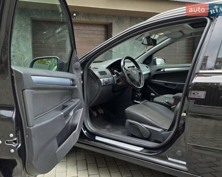 Черный Опель Астра, объемом двигателя 1.7 л и пробегом 224 тыс. км за 5650 $, фото 18 на Automoto.ua