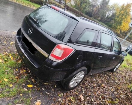 Опель Астра 2009 в Ровно на Automoto.ua Черный Опель Астра, объемом двигателя 1.6 л и пробегом 260 тыс. км за 3159 $, фото 1 на Automoto.ua
