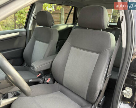 Опель Астра 2009 в Белой Церкве на Automoto.ua Черный Опель Астра, объемом двигателя 1.6 л и пробегом 240 тыс. км за 6000 $, фото 31 на Automoto.ua