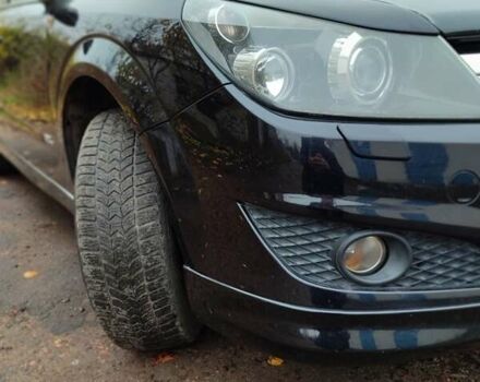 Черный Опель Астра, объемом двигателя 1.8 л и пробегом 225 тыс. км за 6800 $, фото 2 на Automoto.ua