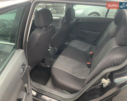 Черный Опель Астра, объемом двигателя 1.6 л и пробегом 232 тыс. км за 5500 $, фото 17 на Automoto.ua