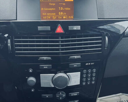 Черный Опель Астра, объемом двигателя 1.6 л и пробегом 148 тыс. км за 6300 $, фото 37 на Automoto.ua