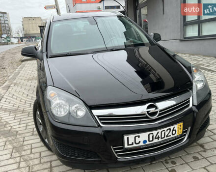 Черный Опель Астра, объемом двигателя 1.7 л и пробегом 264 тыс. км за 5799 $, фото 33 на Automoto.ua