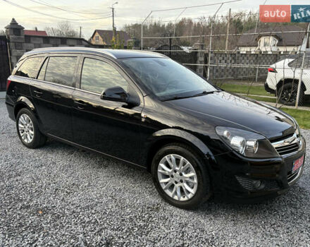 Черный Опель Астра, объемом двигателя 1.6 л и пробегом 252 тыс. км за 6400 $, фото 11 на Automoto.ua