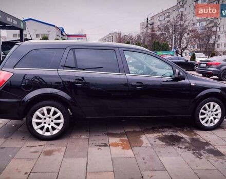 Черный Опель Астра, объемом двигателя 1.6 л и пробегом 237 тыс. км за 5350 $, фото 8 на Automoto.ua