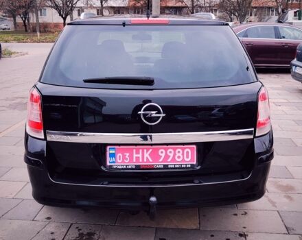Черный Опель Астра, объемом двигателя 1.6 л и пробегом 237 тыс. км за 5350 $, фото 6 на Automoto.ua