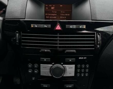 Черный Опель Астра, объемом двигателя 1.6 л и пробегом 152 тыс. км за 7200 $, фото 42 на Automoto.ua