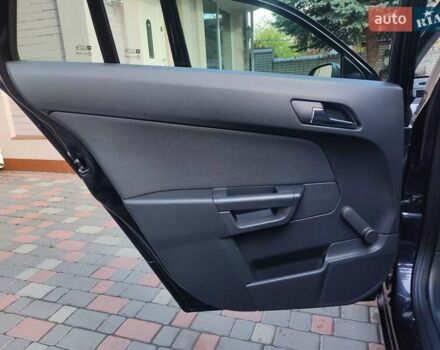 Чорний Опель Астра, об'ємом двигуна 1.4 л та пробігом 215 тис. км за 5900 $, фото 29 на Automoto.ua