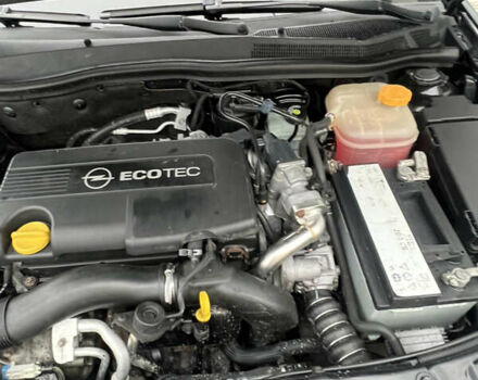 Черный Опель Астра, объемом двигателя 1.7 л и пробегом 264 тыс. км за 5799 $, фото 58 на Automoto.ua