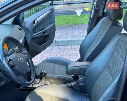 Черный Опель Астра, объемом двигателя 1.9 л и пробегом 310 тыс. км за 5500 $, фото 28 на Automoto.ua