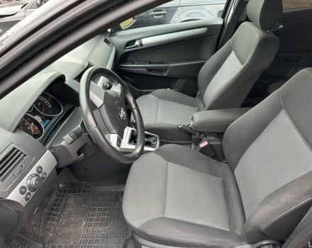 Опель Астра 2010 в Луцке на Automoto.ua Черный Опель Астра, объемом двигателя 1.6 л и пробегом 273 тыс. км за 4600 $, фото 10 на Automoto.ua