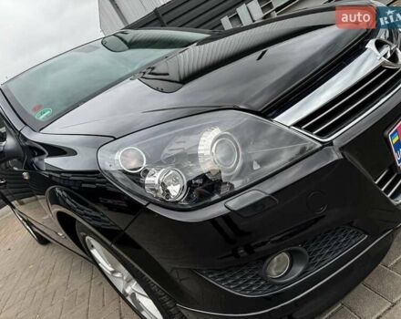 Черный Опель Астра, объемом двигателя 1.6 л и пробегом 152 тыс. км за 7200 $, фото 17 на Automoto.ua