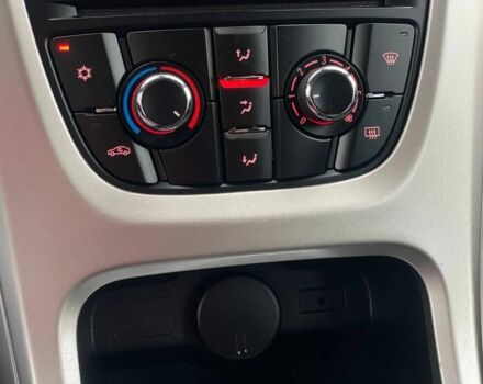 Черный Опель Астра, объемом двигателя 1.6 л и пробегом 172 тыс. км за 8600 $, фото 11 на Automoto.ua