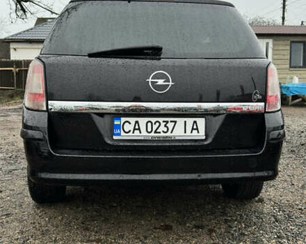 Черный Опель Астра, объемом двигателя 1.69 л и пробегом 242 тыс. км за 6200 $, фото 5 на Automoto.ua