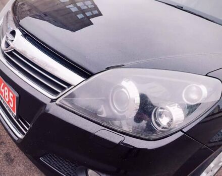 Черный Опель Астра, объемом двигателя 1.6 л и пробегом 172 тыс. км за 5350 $, фото 10 на Automoto.ua