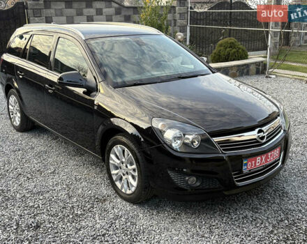 Черный Опель Астра, объемом двигателя 1.6 л и пробегом 252 тыс. км за 6400 $, фото 5 на Automoto.ua