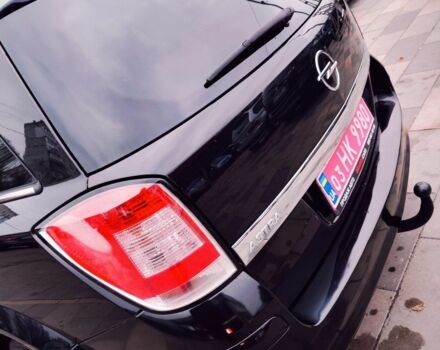 Черный Опель Астра, объемом двигателя 1.6 л и пробегом 237 тыс. км за 5350 $, фото 11 на Automoto.ua