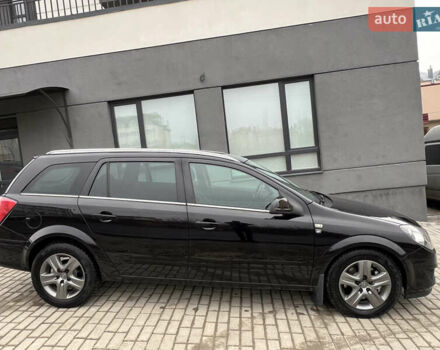 Черный Опель Астра, объемом двигателя 1.7 л и пробегом 264 тыс. км за 5799 $, фото 27 на Automoto.ua