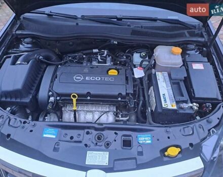 Черный Опель Астра, объемом двигателя 1.6 л и пробегом 209 тыс. км за 5800 $, фото 20 на Automoto.ua