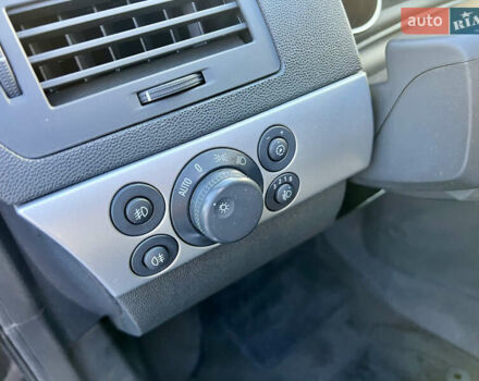 Опель Астра 2010 в Дубно на Automoto.ua Черный Опель Астра, объемом двигателя 1.6 л и пробегом 218 тыс. км за 5700 $, фото 37 на Automoto.ua